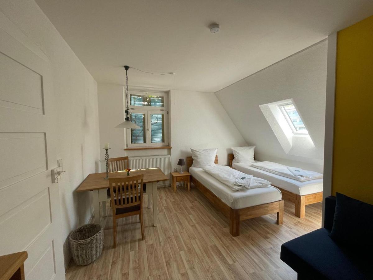 Hotel Bahnhof بالينغن الغرفة الصورة